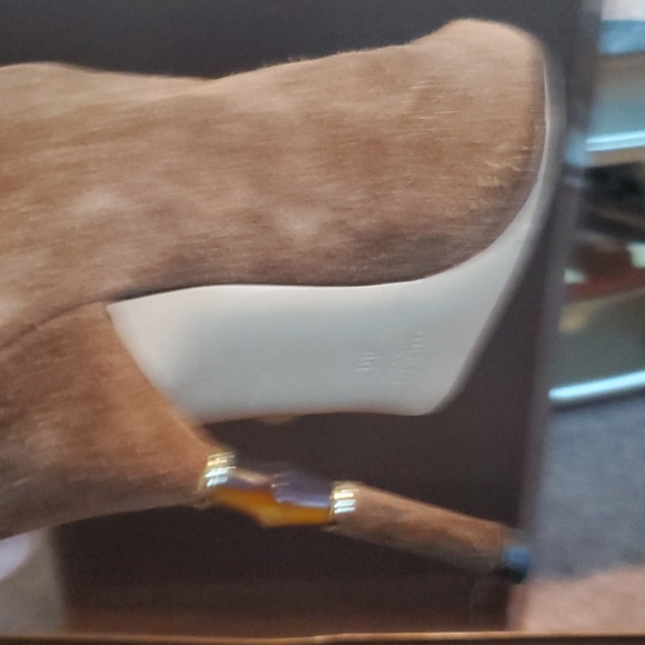 Suede boots 👢 - Picture 3 of 6